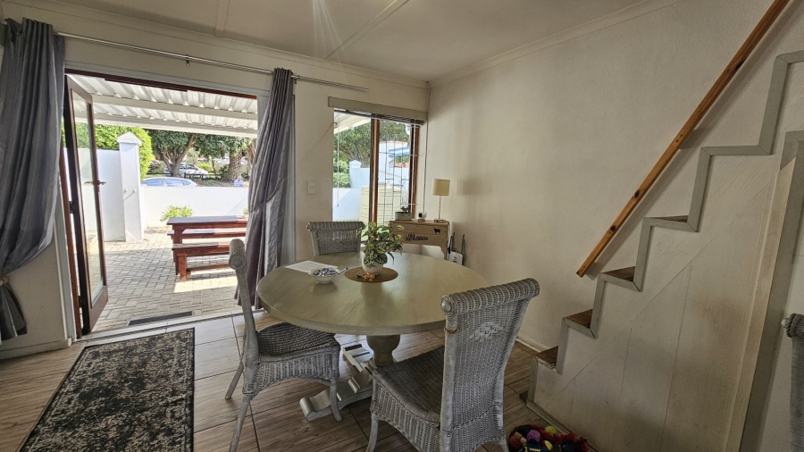 2 Bedroom Property for Sale in Paradise Beach Eastern Cape